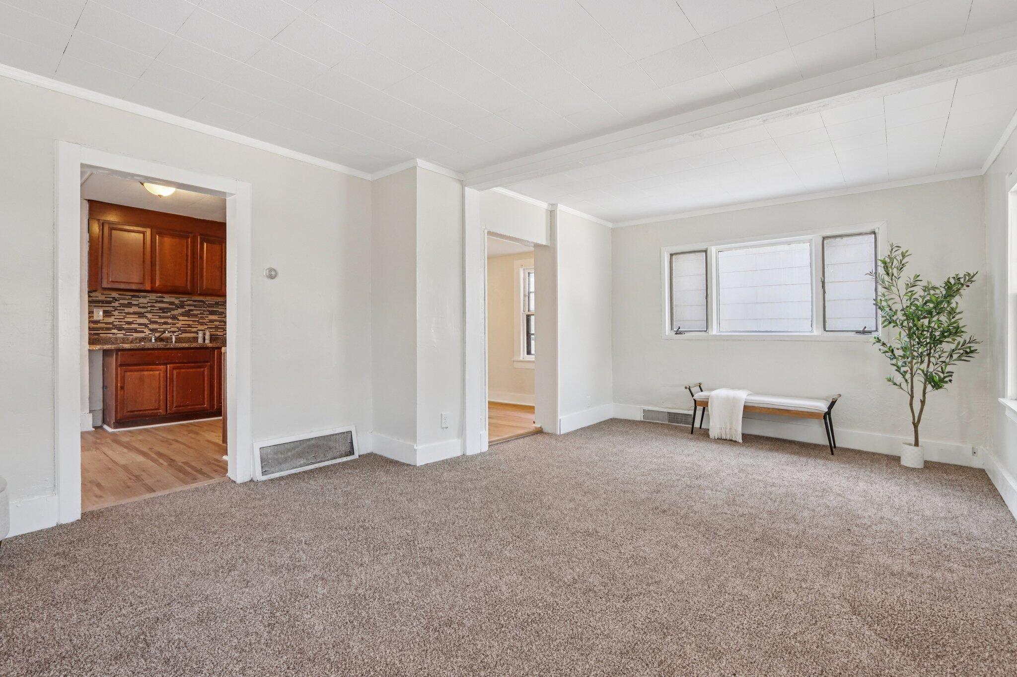 170 South 64th Street Milwaukee, WI 53214 - Photo 4 of 37 Living Room