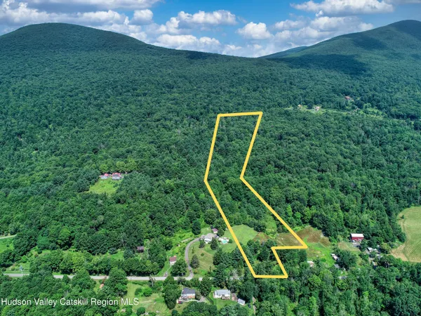 $229,900 | 252 Upper Samsonville Road, Olivebridge, NY 12461
