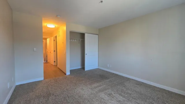 a view of empty room with window