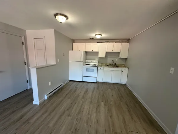 $159,000 | 171 Loudon Road, Unit 7, Concord, NH 03301