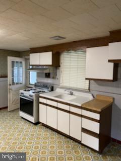 9625 Dungan Road Philadelphia, PA 19115 - Photo 6 of 13 Gallery Image 6