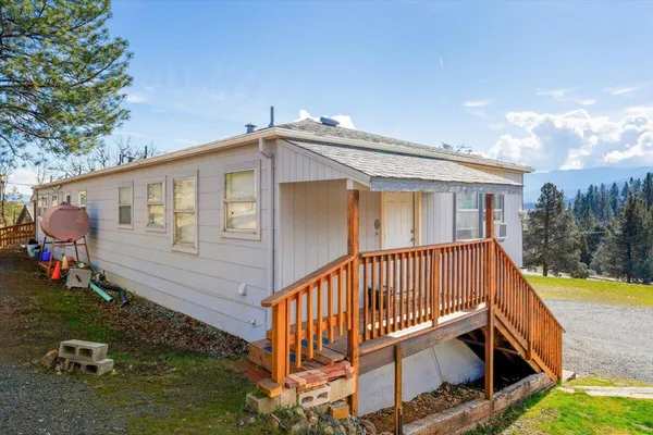 $439,000 | 402 Greenhorn Road, Yreka, CA 96097