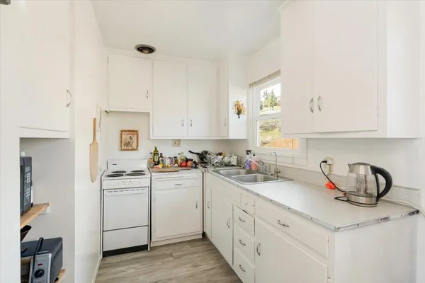 $439,000 | 402 Greenhorn Road, Yreka, CA 96097