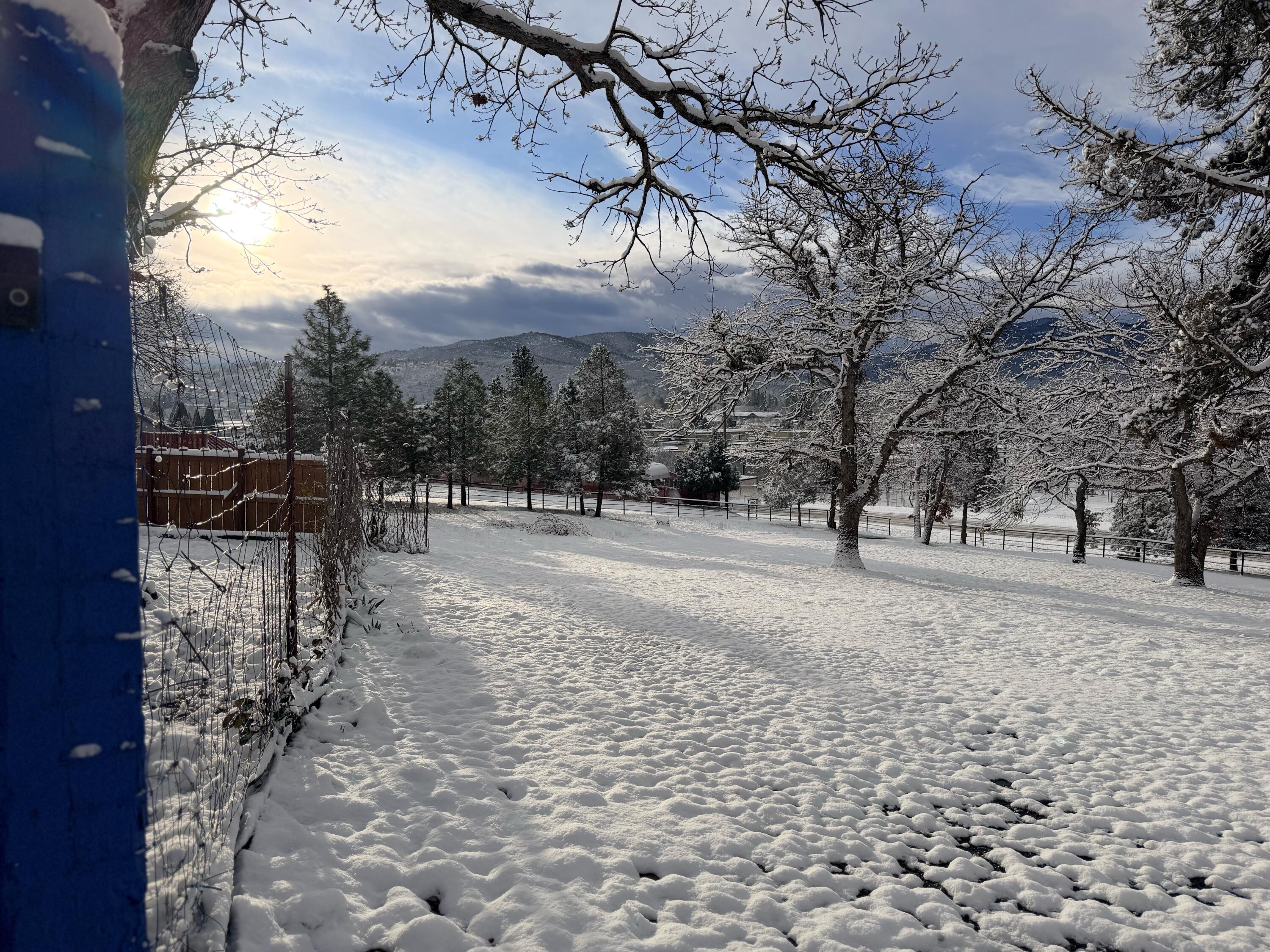 402 Greenhorn Road Yreka, CA 96097 - Photo 34 of 36 IMG_4911