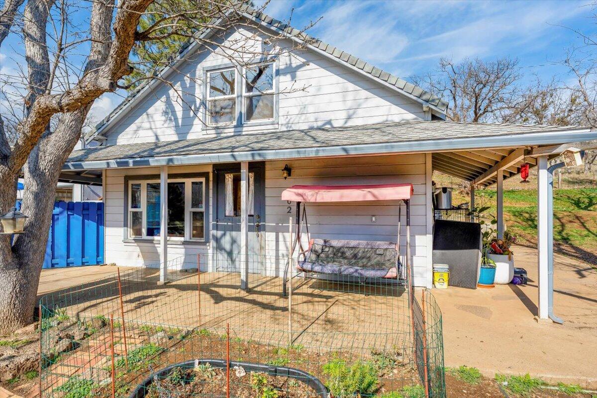 402 Greenhorn Road Yreka, CA 96097 - Photo 4 of 36 04-402 Greenhorn Rd 4