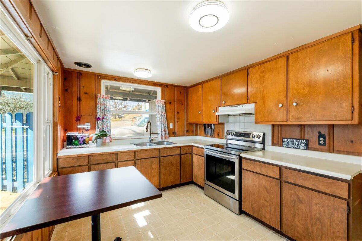 402 Greenhorn Road Yreka, CA 96097 - Photo 5 of 36 05-402 Greenhorn Rd 5