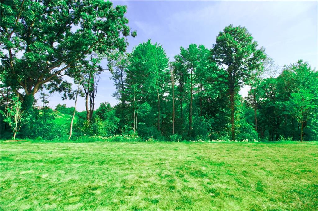 400 Rosecliff Road Wexford, PA 15090 - Photo 22 of 23 Gallery Image 22