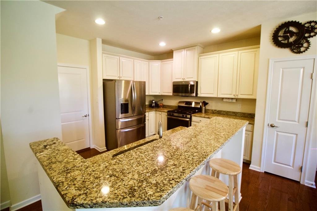 400 Rosecliff Road Wexford, PA 15090 - Photo 5 of 23 Gallery Image 5