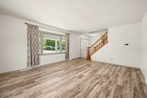 $360,000 | 3347 Meadow Trail West, DeKalb, IL 60115