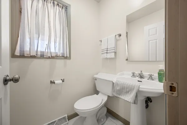 $360,000 | 3347 Meadow Trail West, DeKalb, IL 60115