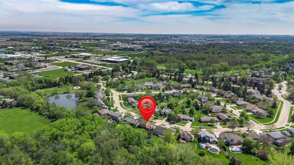 $360,000 | 3347 Meadow Trail West, DeKalb, IL 60115