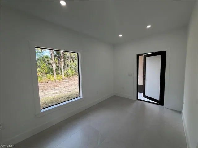 $1,650 | 4141 Everglades Boulevard South, Naples, FL 34120