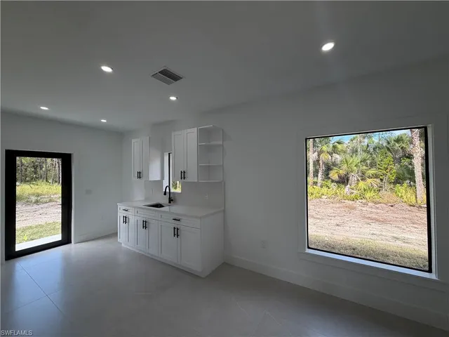 $1,650 | 4141 Everglades Boulevard South, Naples, FL 34120