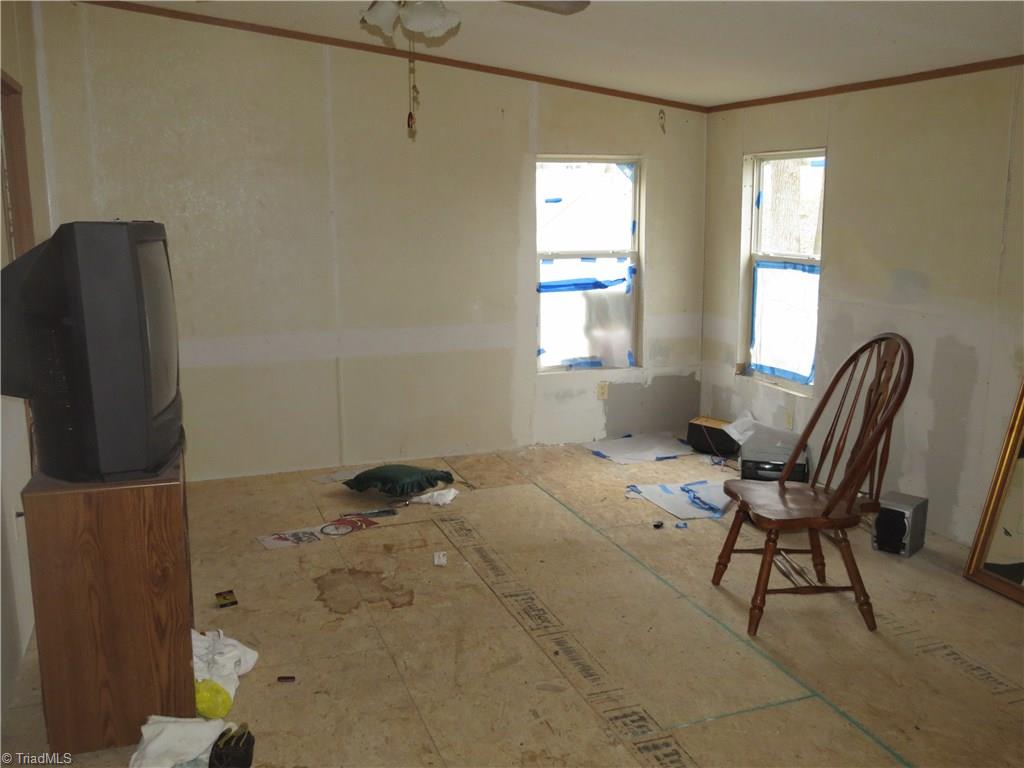 11181 Park Springs Road Ruffin, NC 27326 - Photo 12 of 21 Gallery Image 12