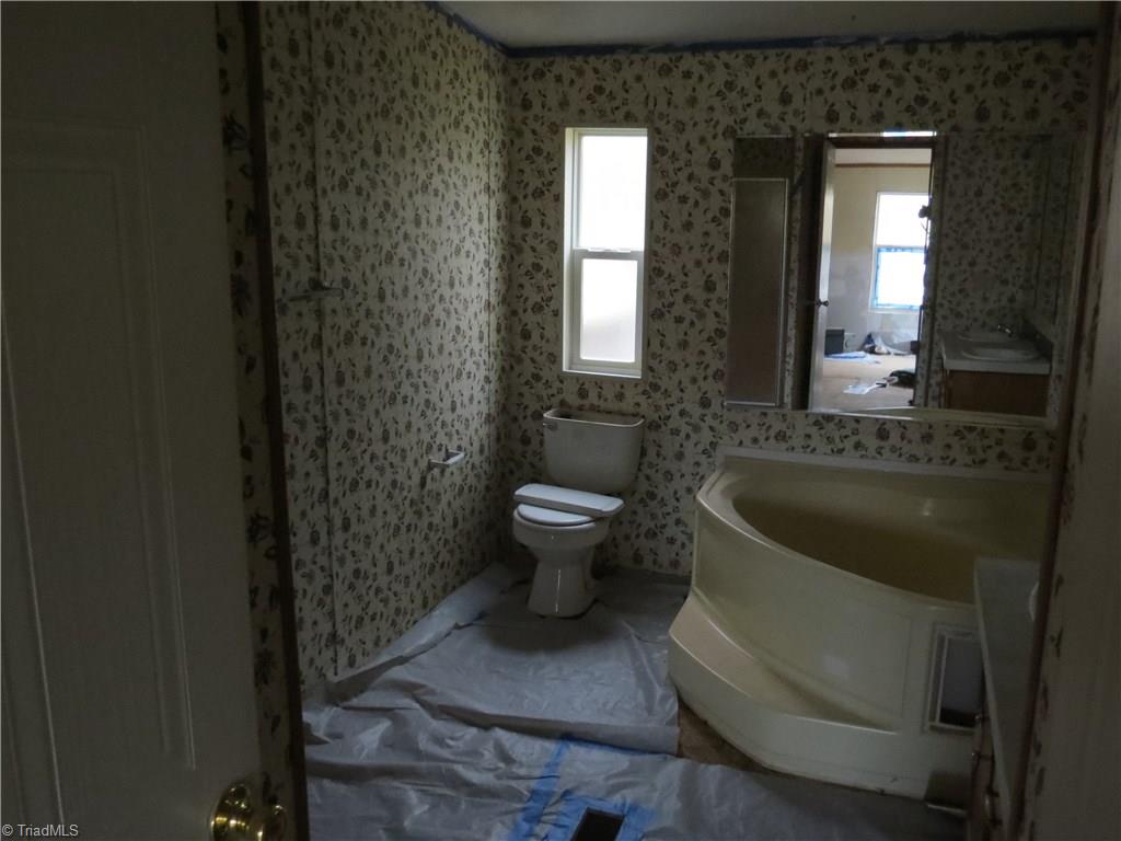 11181 Park Springs Road Ruffin, NC 27326 - Photo 14 of 21 Gallery Image 14