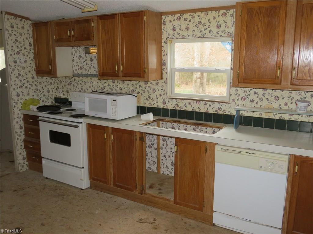 11181 Park Springs Road Ruffin, NC 27326 - Photo 8 of 21 Gallery Image 8