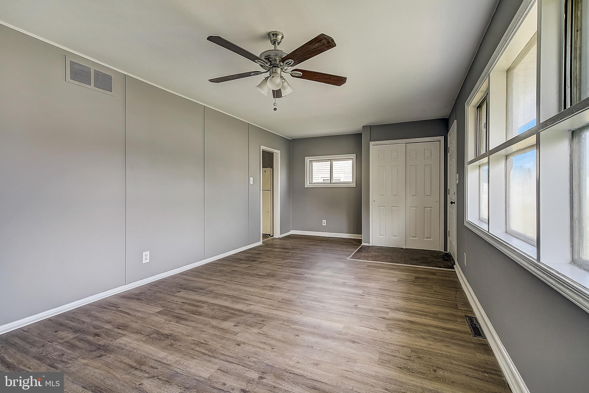 320 Bailey Avenue Maple Shade, NJ 08052 - Photo 7 of 25 Gallery Image 7