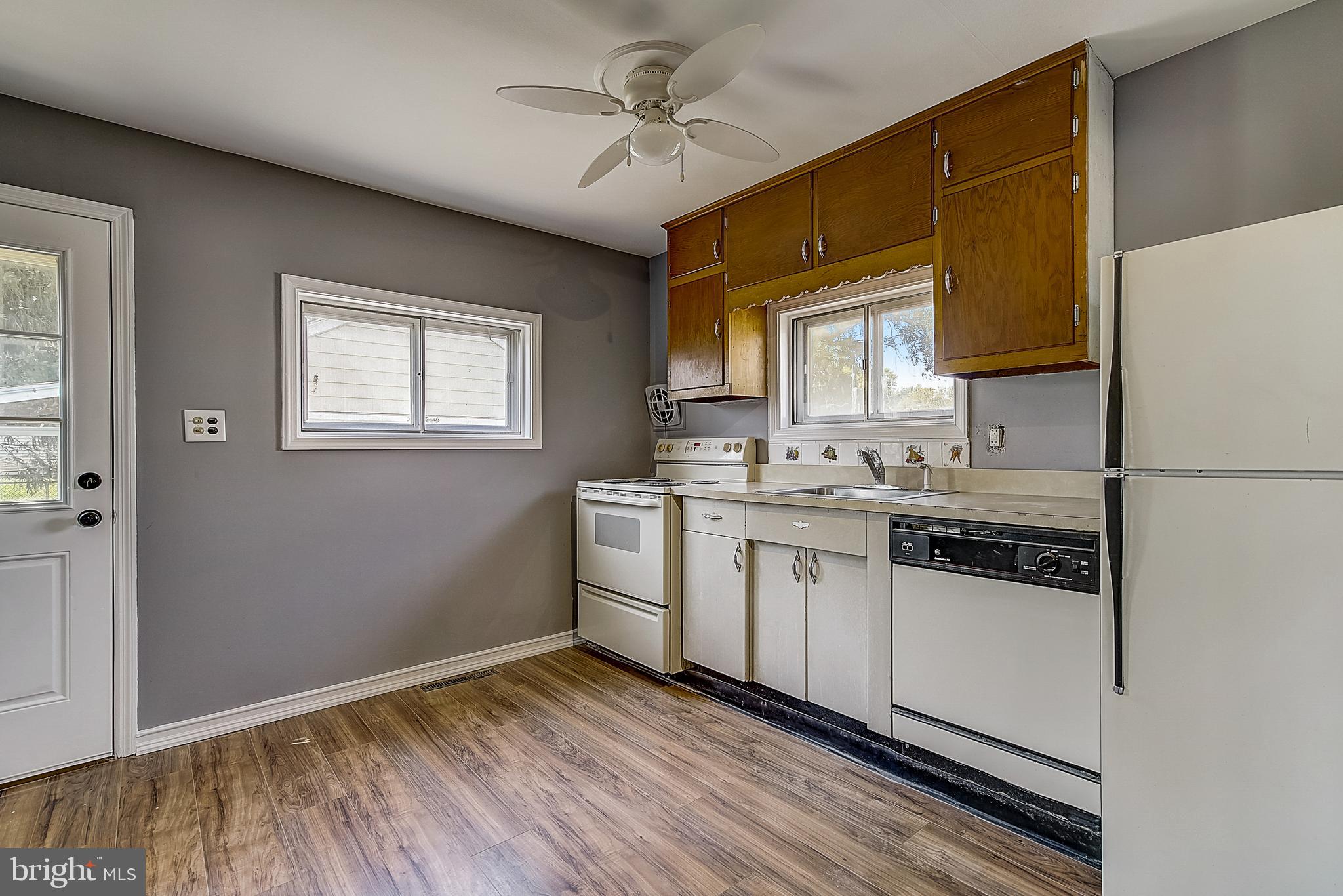 320 Bailey Avenue Maple Shade, NJ 08052 - Photo 10 of 25 Gallery Image 10