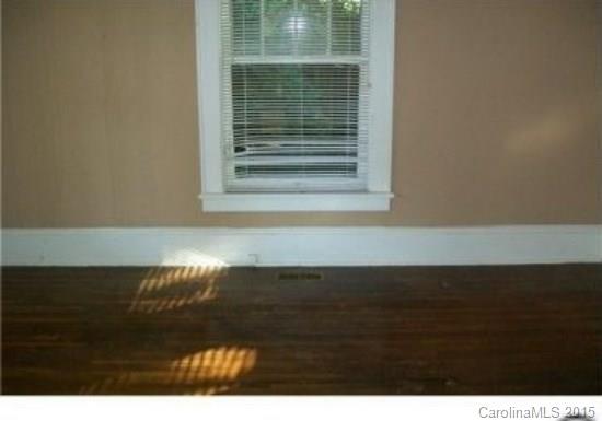 1232 Effingham Road Charlotte, NC 28208 - Photo 5 of 6 Gallery Image 5
