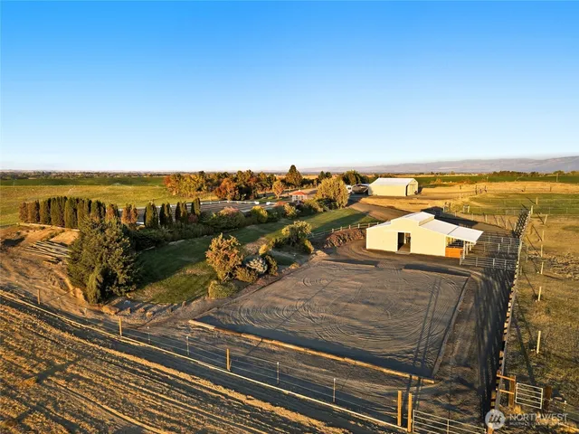 $1,150,000 | 288 Meadowlark Lane, Touchet, WA 99360