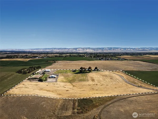 $1,075,000 | 288 Meadowlark Lane, Touchet, WA 99360