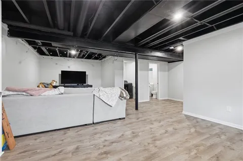 $350,000 | 6709 Northwest Eastside Drive, Kansas City, MO 64152