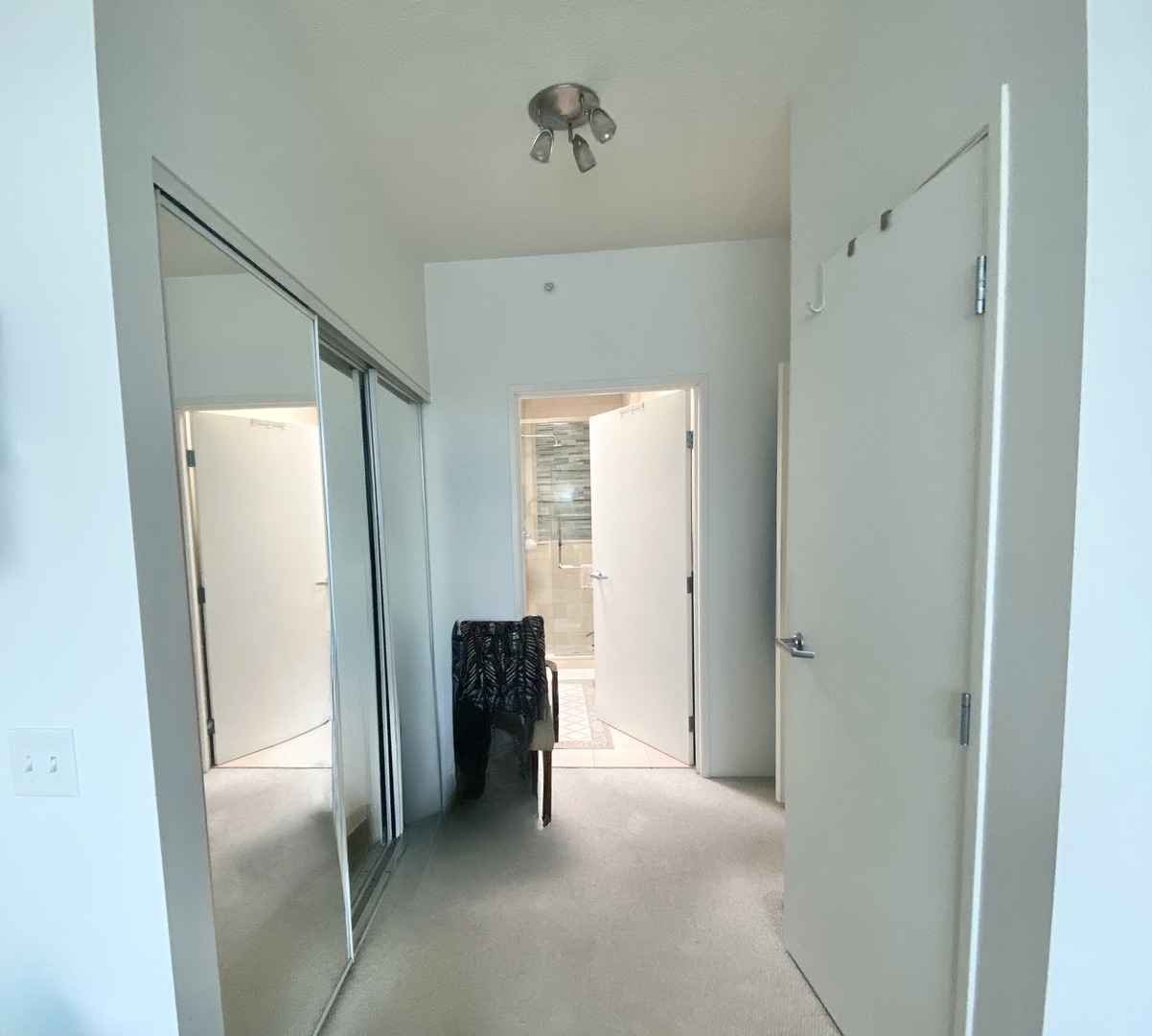 800 Elgin Road, Unit PH12 Evanston, IL 60201 - Photo 7 of 21 Gallery Image 7