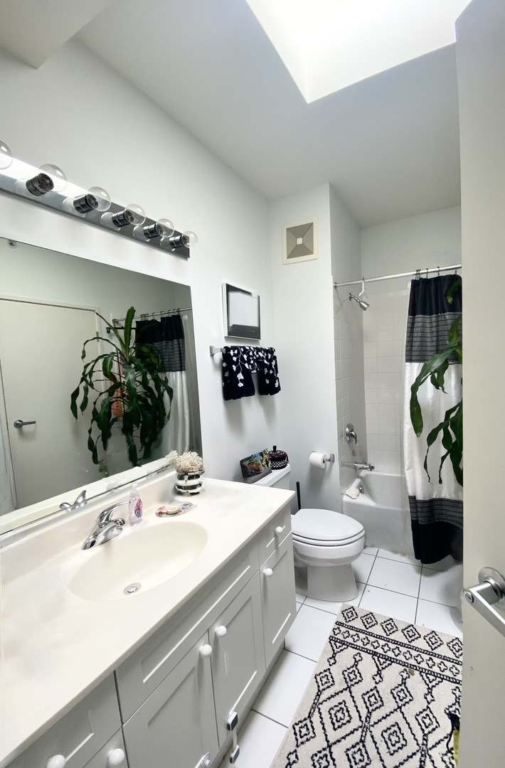 800 Elgin Road, Unit PH12 Evanston, IL 60201 - Photo 10 of 21 Gallery Image 10