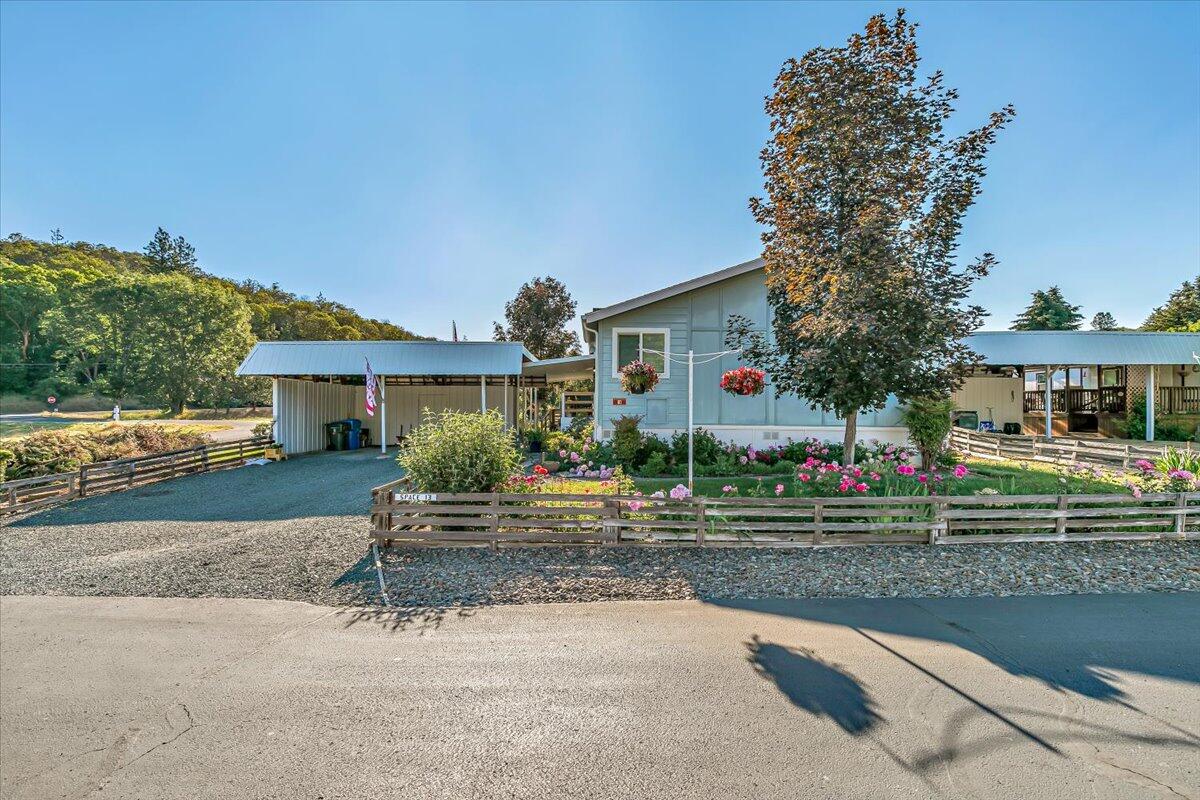 6901 Old Stage Road, Unit 13 Central Point, OR 97502 - Photo 1 of 24 front
