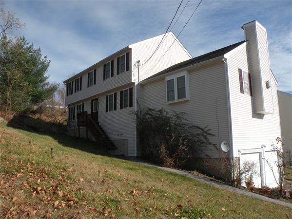 14 Wrentham Road Worcester, MA 01602 - Photo 3 of 13
