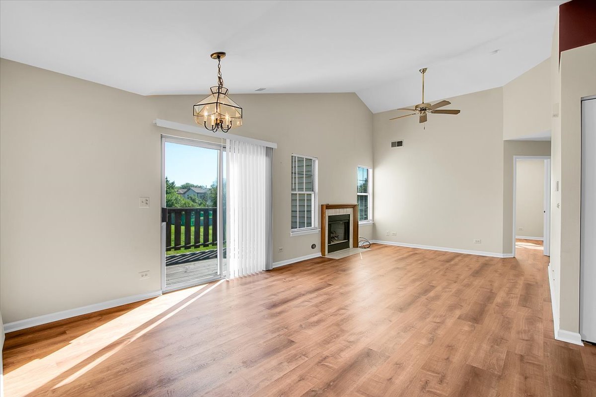 1309 Coldspring Road, Unit 1309 Carol Stream, IL 60188 - Photo 4 of 31