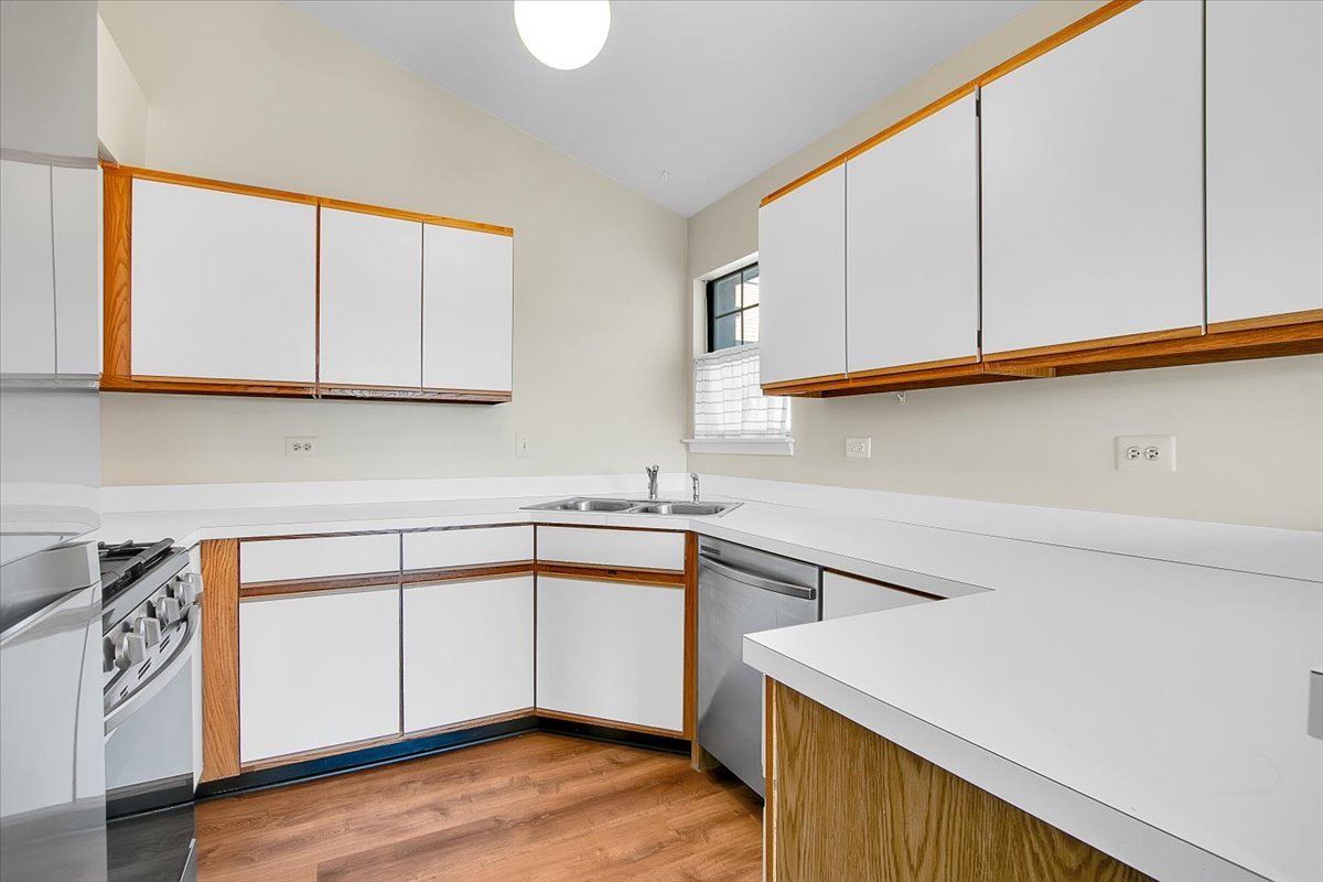 1309 Coldspring Road, Unit 1309 Carol Stream, IL 60188 - Photo 9 of 31