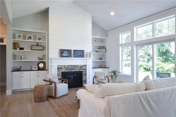 $1,490,000 | 1 Whitehead Road, Coventry, RI 02816