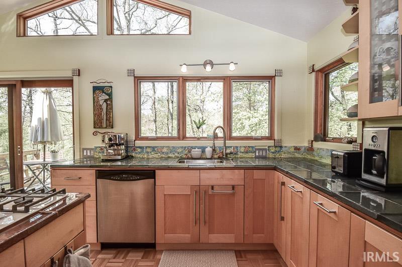6560 North Viking Ridge Road Bloomington, IN 47408 - Photo 15 of 36 Gallery Image 15