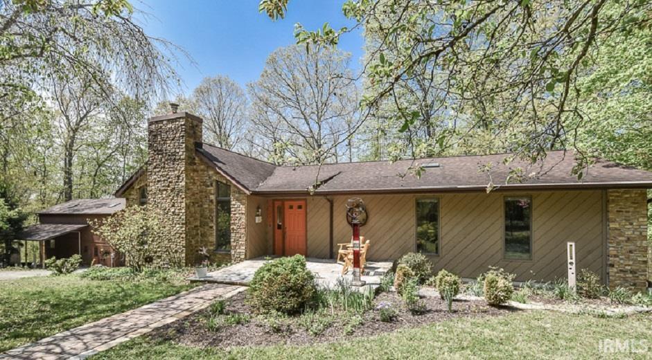 6560 North Viking Ridge Road Bloomington, IN 47408 - Photo 2 of 36 Gallery Image 2