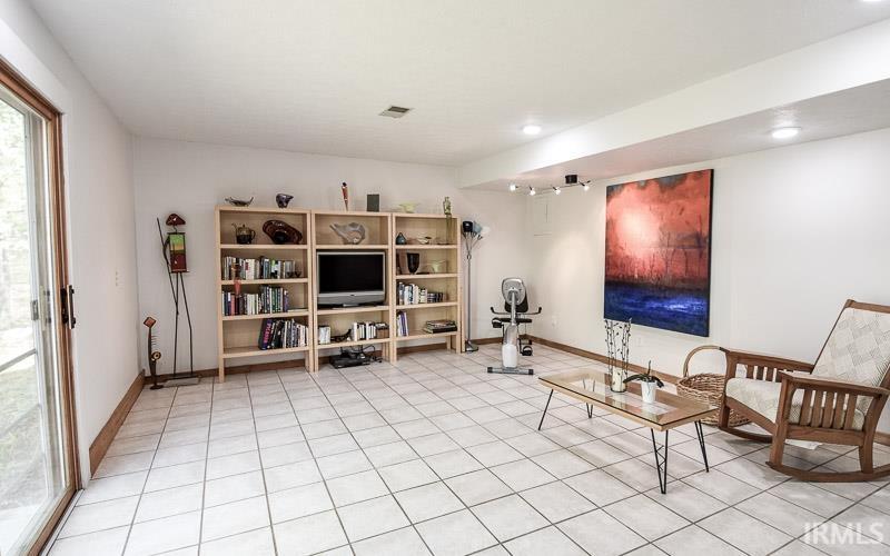 6560 North Viking Ridge Road Bloomington, IN 47408 - Photo 25 of 36 Gallery Image 25