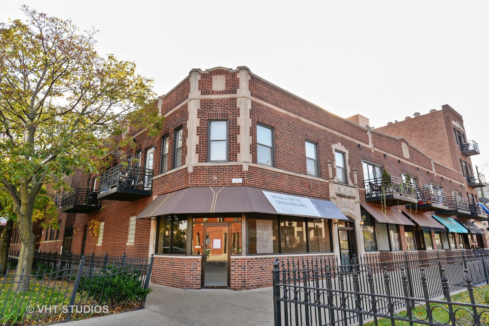 3765 North Racine Avenue, Unit C Chicago, IL 60613 - Photo 1 of 11