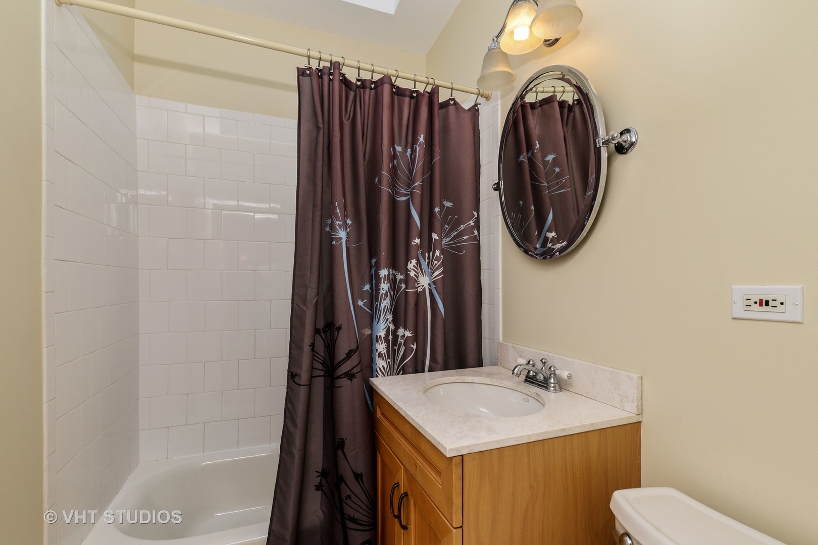 3765 North Racine Avenue, Unit C Chicago, IL 60613 - Photo 10 of 11