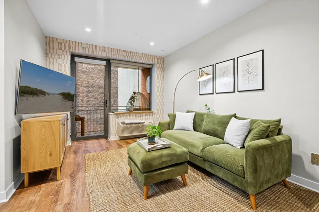 $525,000 | 753 St Nicholas Avenue, Unit 5B | Hamilton Heights