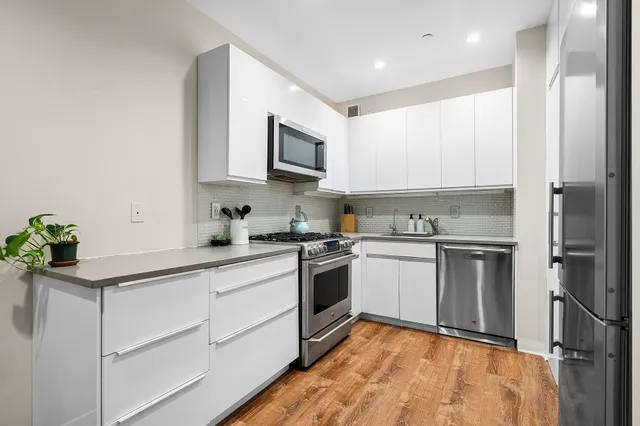 $525,000 | 753 St Nicholas Avenue, Unit 5B | Hamilton Heights