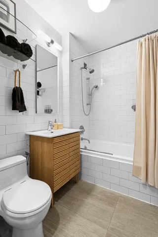 $525,000 | 753 St Nicholas Avenue, Unit 5B | Hamilton Heights