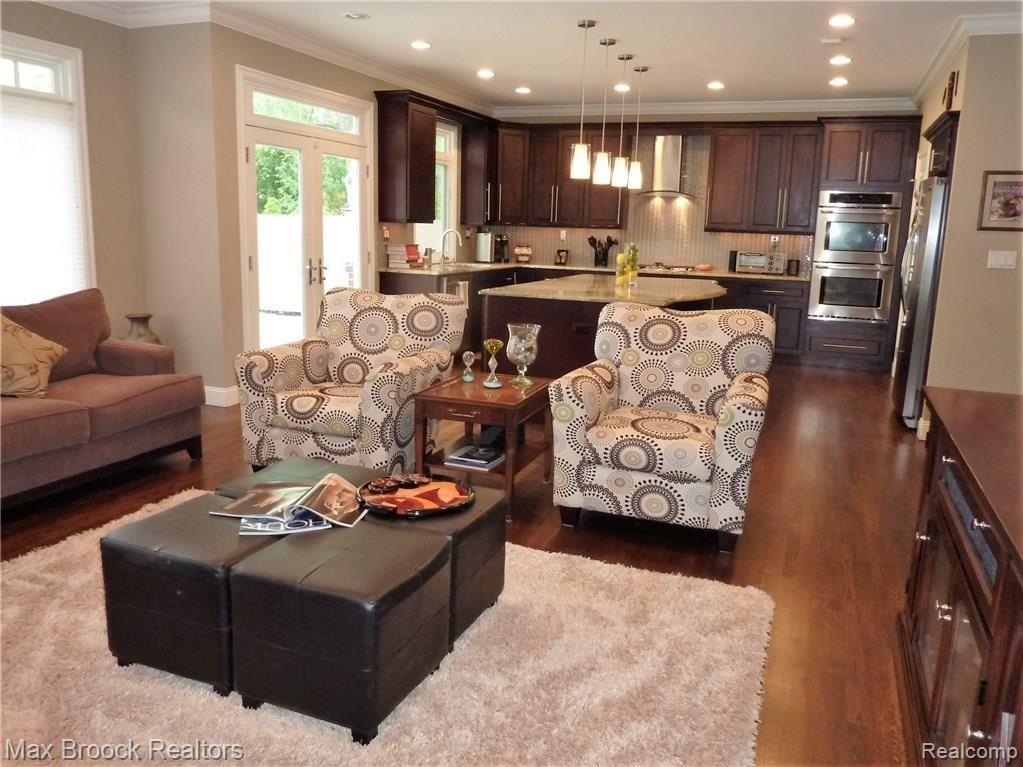 2253 Pembroke Road Birmingham, MI 48009 - Photo 19 of 62 DOUBLE DOORS LEAD TO PATIO