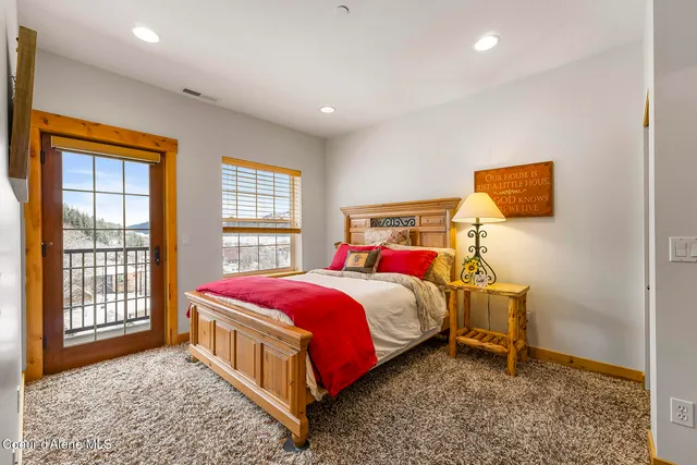 $335,000 | 308 Ohio Avenue, Unit 402, Kellogg, ID 83837