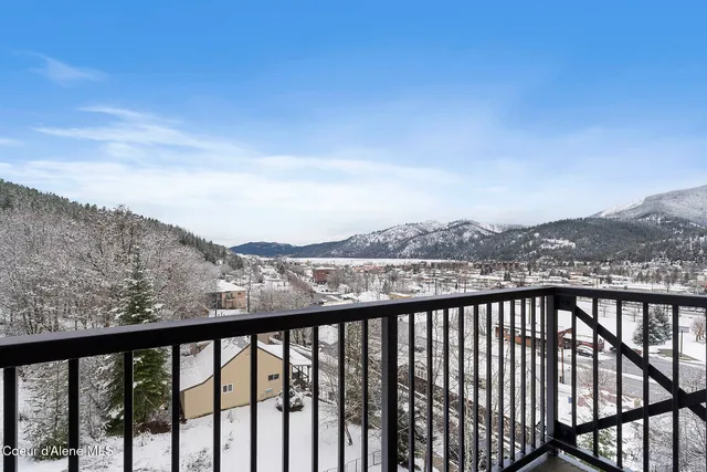 $335,000 | 308 Ohio Avenue, Unit 402, Kellogg, ID 83837