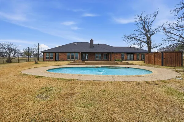 $899,999 | 7401 Bent Trail, Mansfield, TX 76063