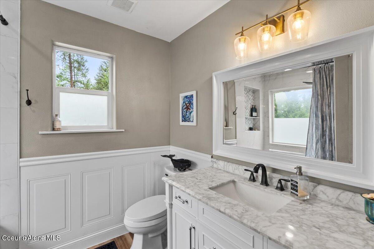 11243 West Hidden Valley Road Rathdrum, ID 83858 - Photo 29 of 86 30-Primary Bathroom