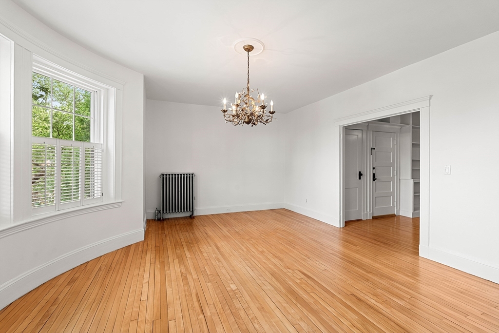 231 Rawson Road, Unit 4 Brookline, MA 02445 - Photo 4 of 21