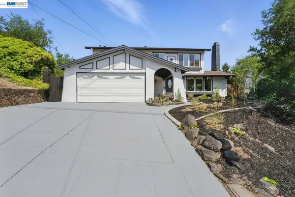 $1,548,000 | 5657 Shadow Ridge Drive, Castro Valley, CA 94552
