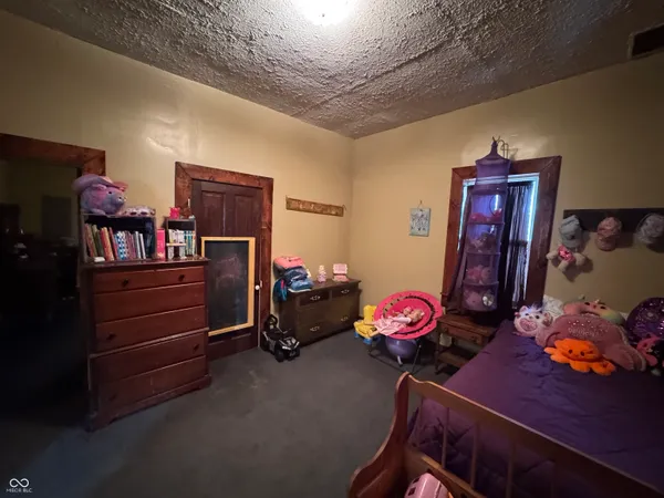 $159,500 | 7120 Highway 52, Arlington, IN 46104