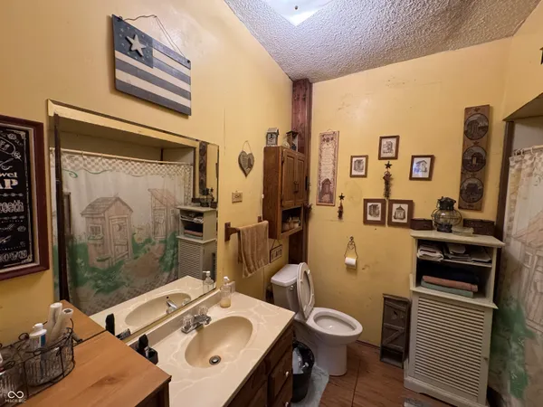 $159,500 | 7120 Highway 52, Arlington, IN 46104